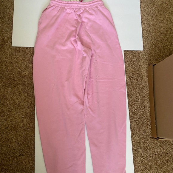 Barbie NWTBarbie Zara pink woman’s sweatpants Sz Medium - Picture 13 of 15